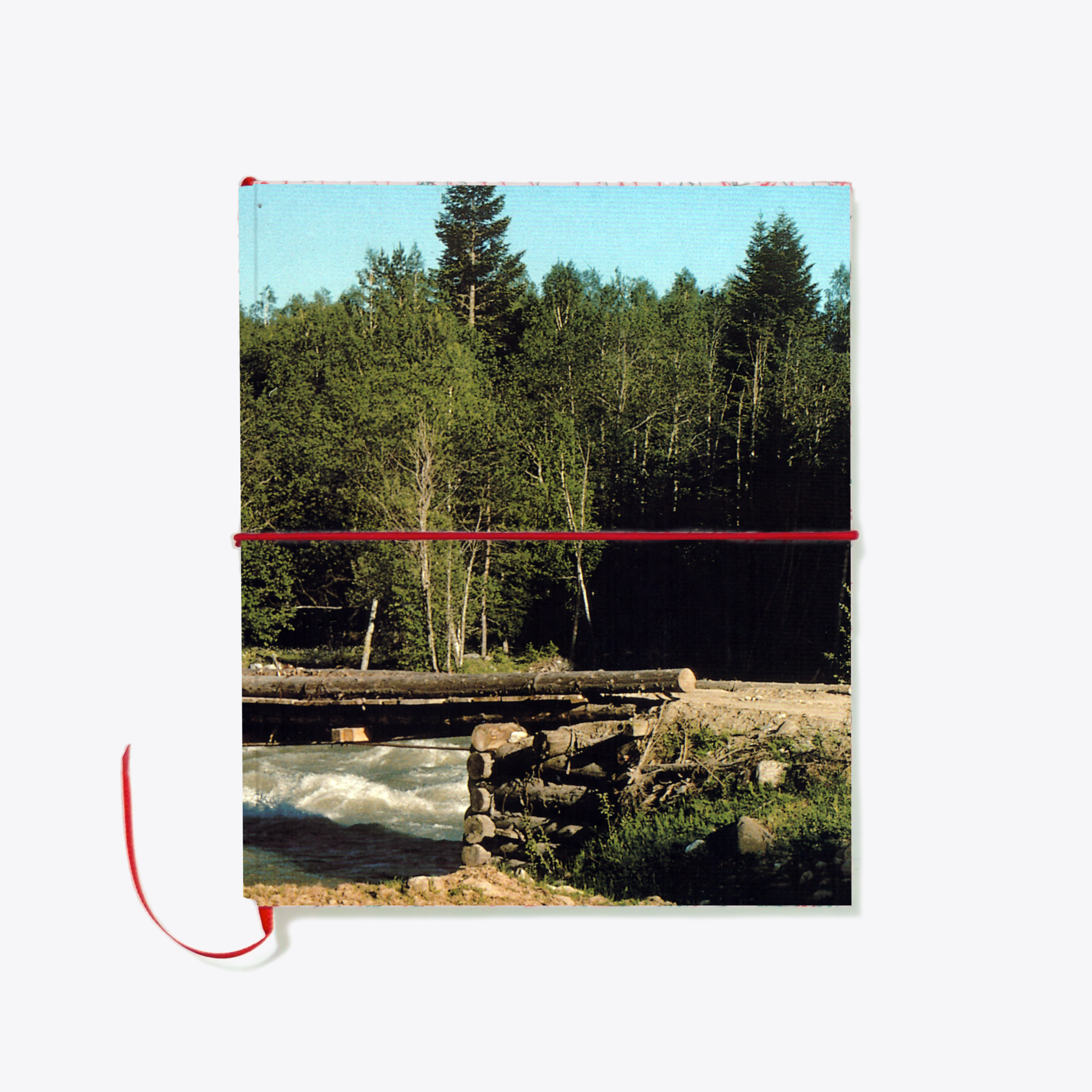 16A(mock-up)predni-obal_bezdatovy-diar_pevne-desky