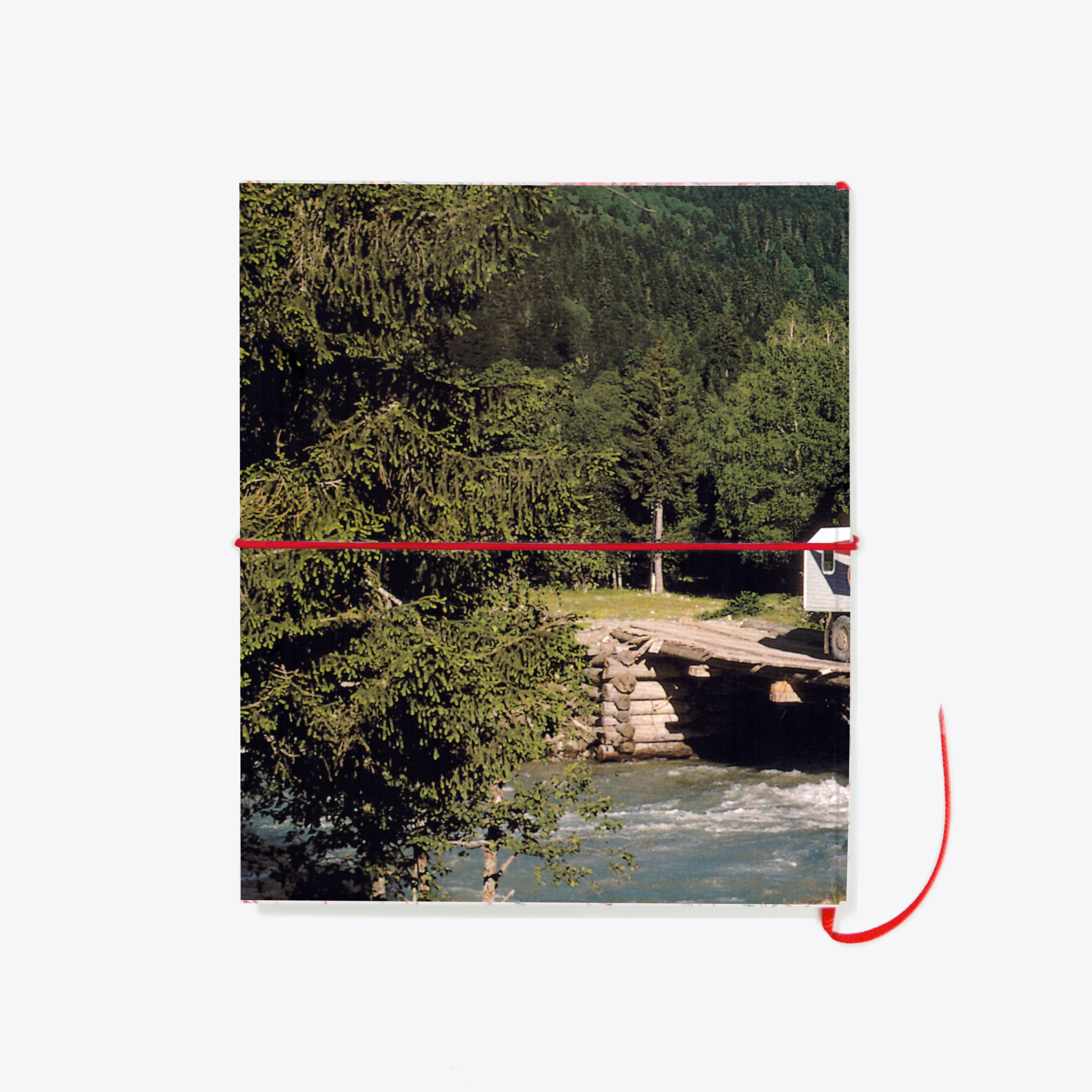 16B(mock-up)zadni-obal_bezdatovy-diar_pevne-desky