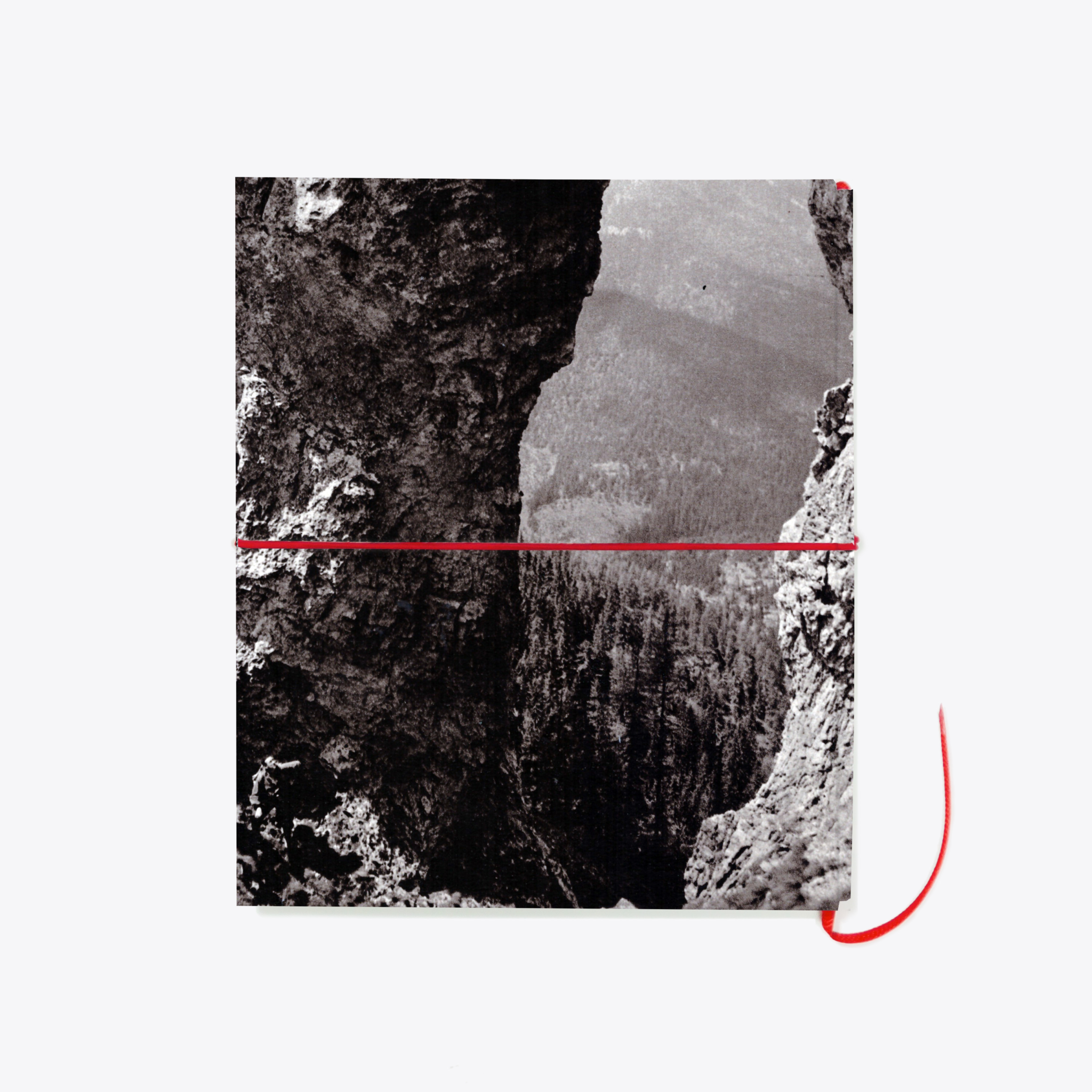 8B(mock-up)zadni-obal_bezdatovy-diar_pevne-desky